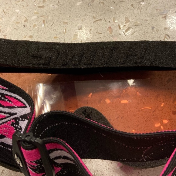 Smith Optics Goggles - Picture 5 of 7